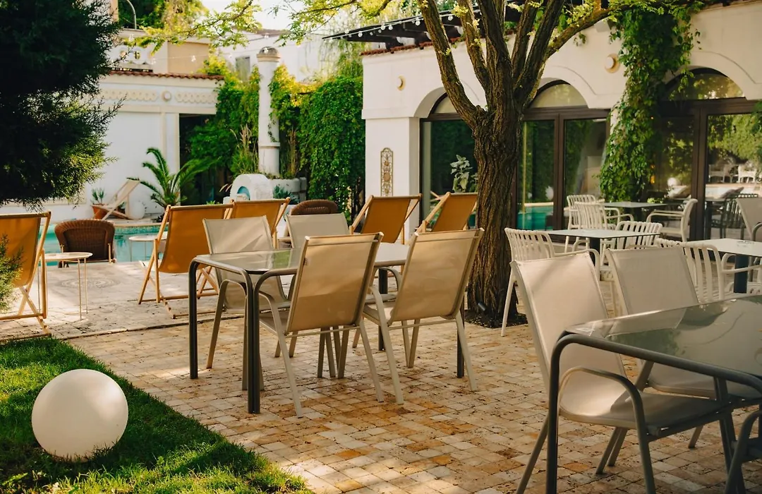 Villa Pontica-1